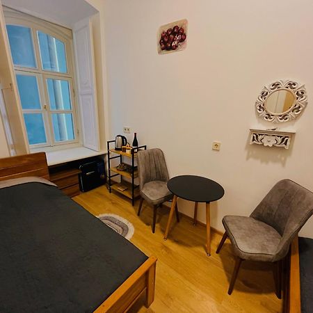 Salomes Guest Room Tbilisi Eksteriør bilde